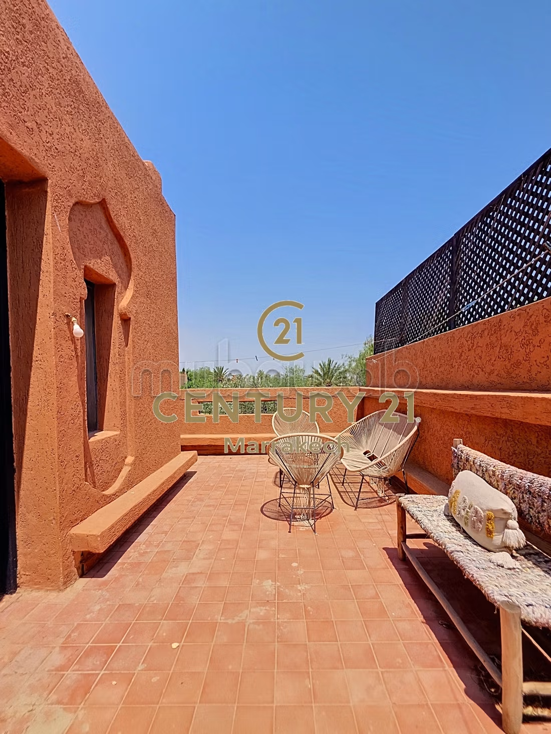 Charming villa in a secure residence