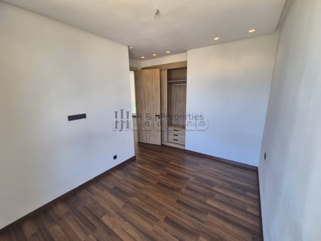 Villa de 600m² 5 chambres piscine