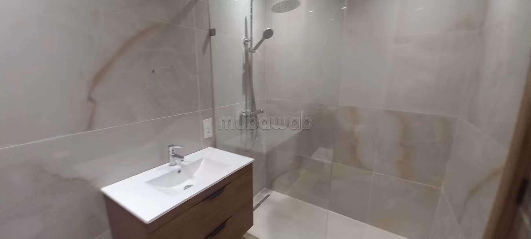 Splendide villa à vendre à Dar Bouazza. 3 chambres agréables. Climatisation et piscine