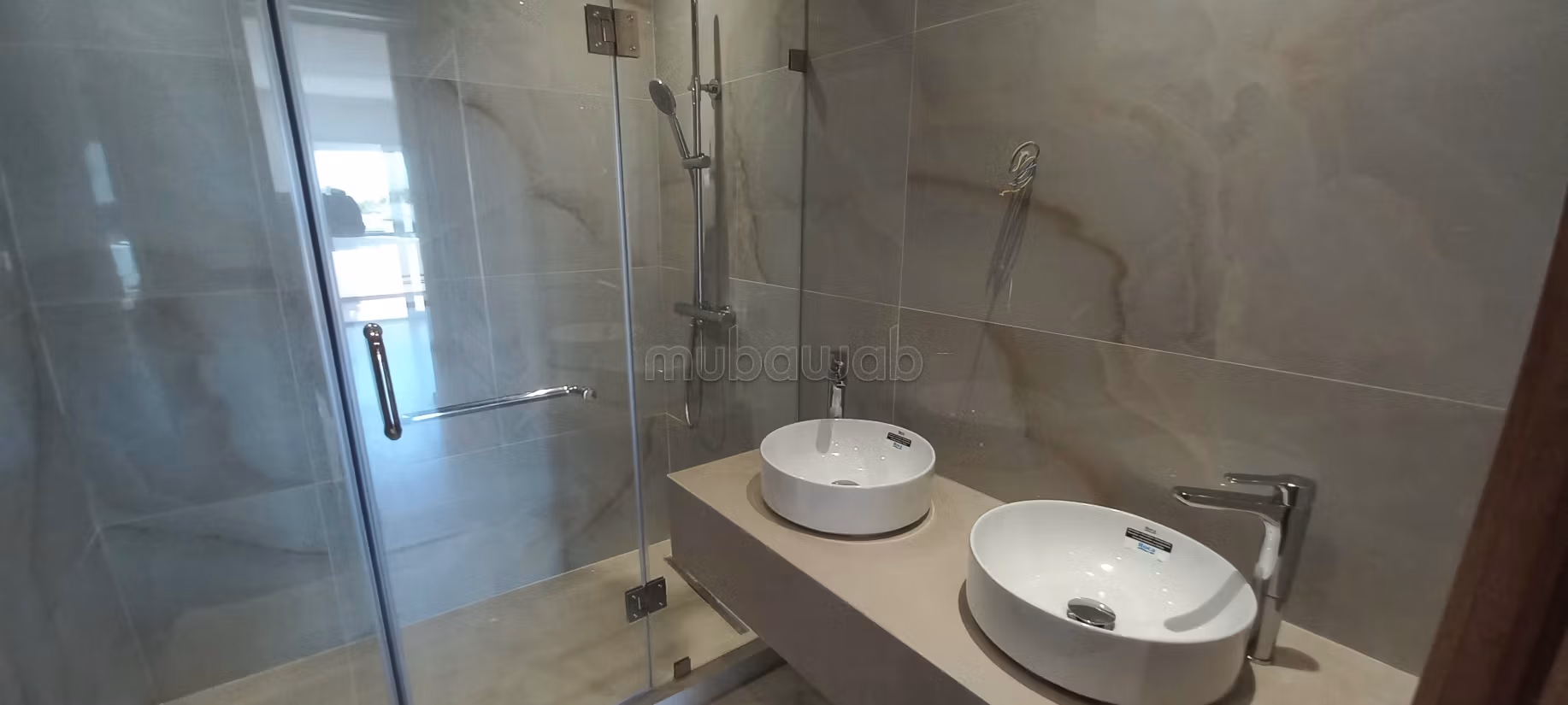Splendide villa à vendre à Dar Bouazza. 3 chambres agréables. Climatisation et piscine