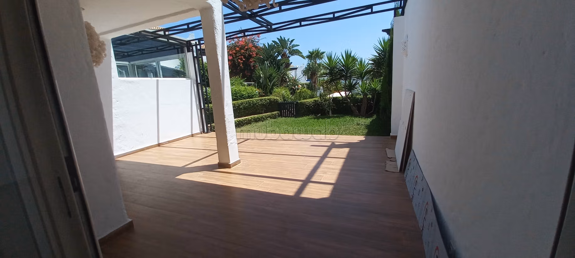 Splendide villa à vendre à Dar Bouazza. 3 chambres agréables. Climatisation et piscine