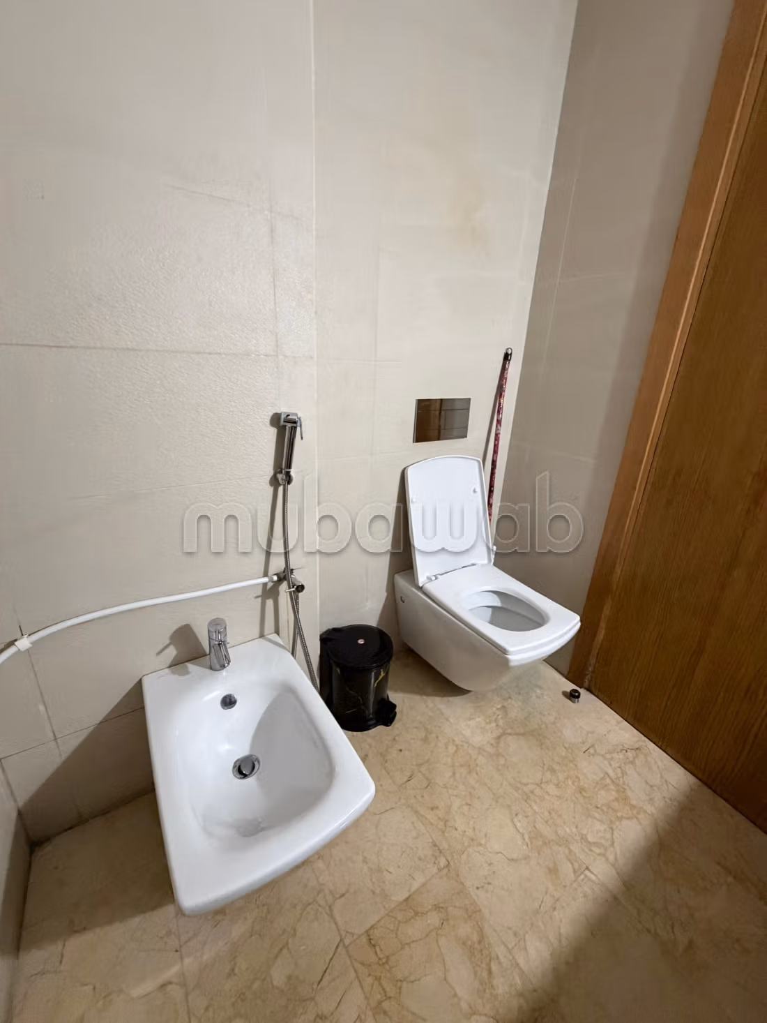 Appartement standing vide en location a l'orangerie