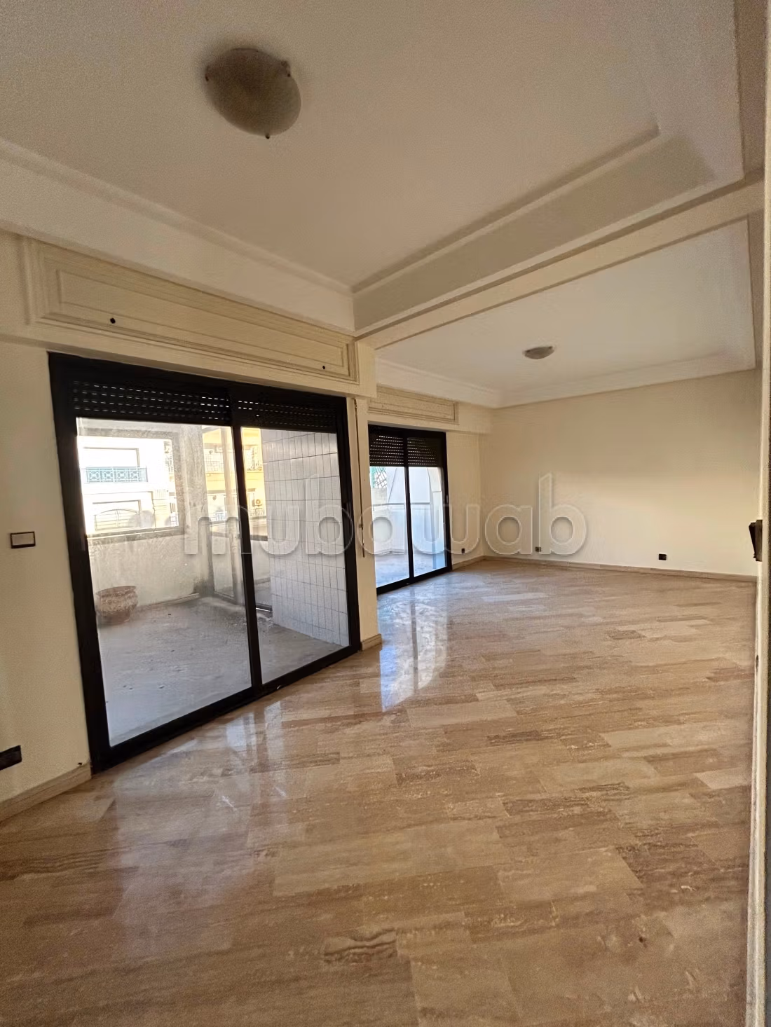 Bel appartement à vendre à Gauthier. 5 belles chambres. Terrasse et ascenseur — 5