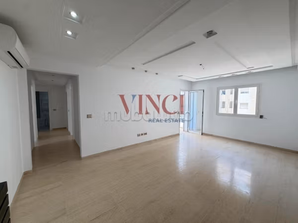 A Vendre un appartement en S3 aux Jardins de l'Aouina