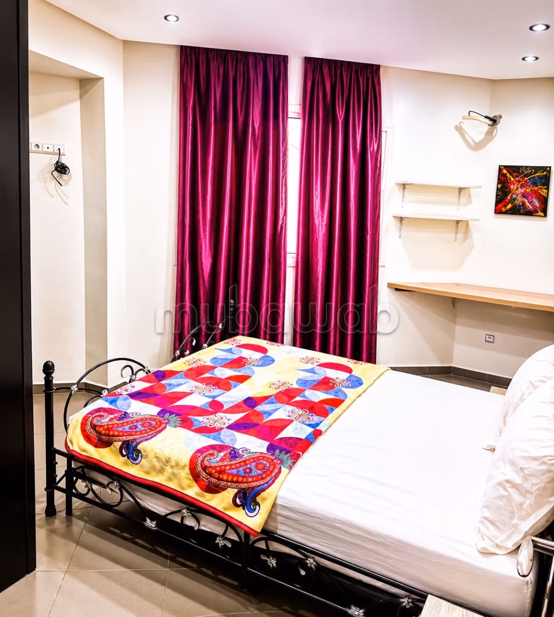 Appartement à louer dans le quartier Huda. 3 belles chambres. Gardien et climatisation