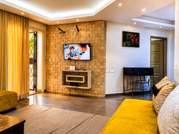 Apartment for rent in Huda neighborhood. 3 beautiful rooms. Doorman and air conditioning