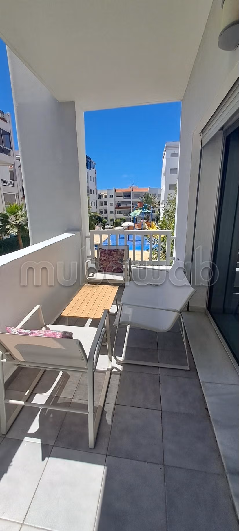 Appartement de vacances à louer à La Siesta.
Surface de 65 m².
Ascenseur et stationnement