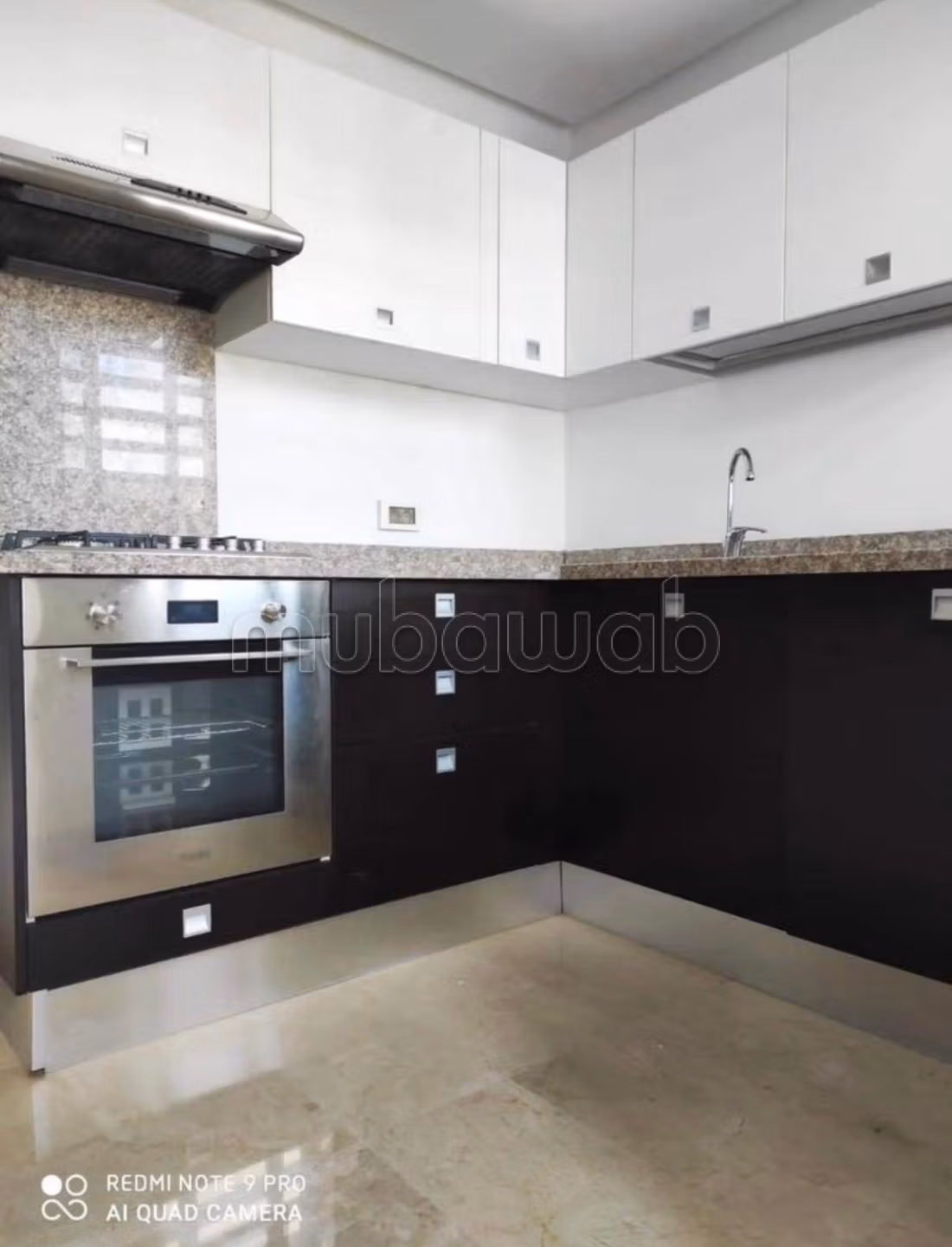 Très bel appartement en location à Ville Verte. 
2 chambres. 
Avec ascenseur et terrasse — 6