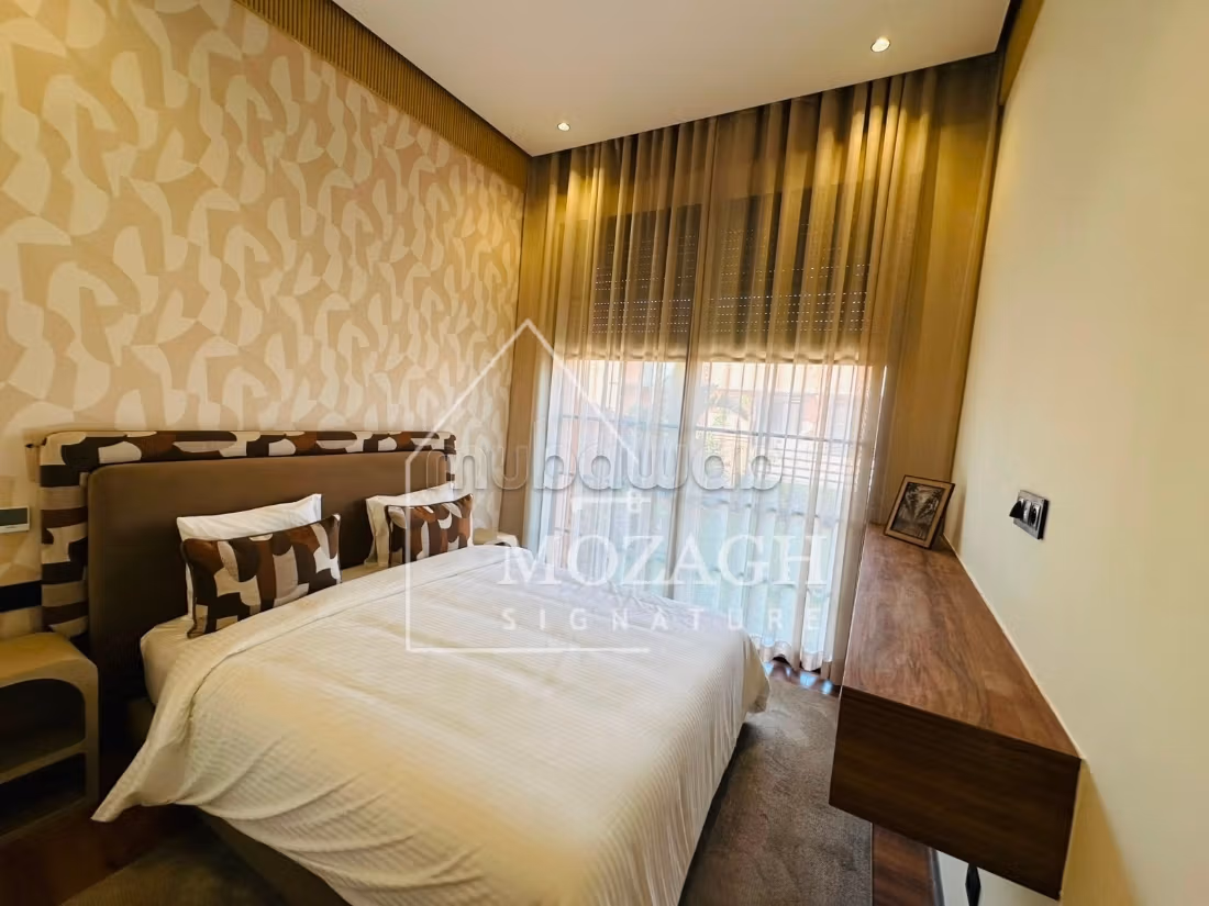 Magnificent single-storey villa with private pool