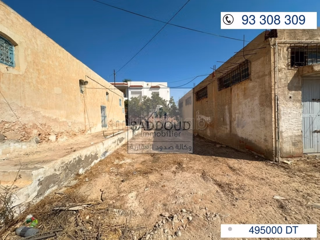 Terreno con villa in vendita Route de Gremda km 4