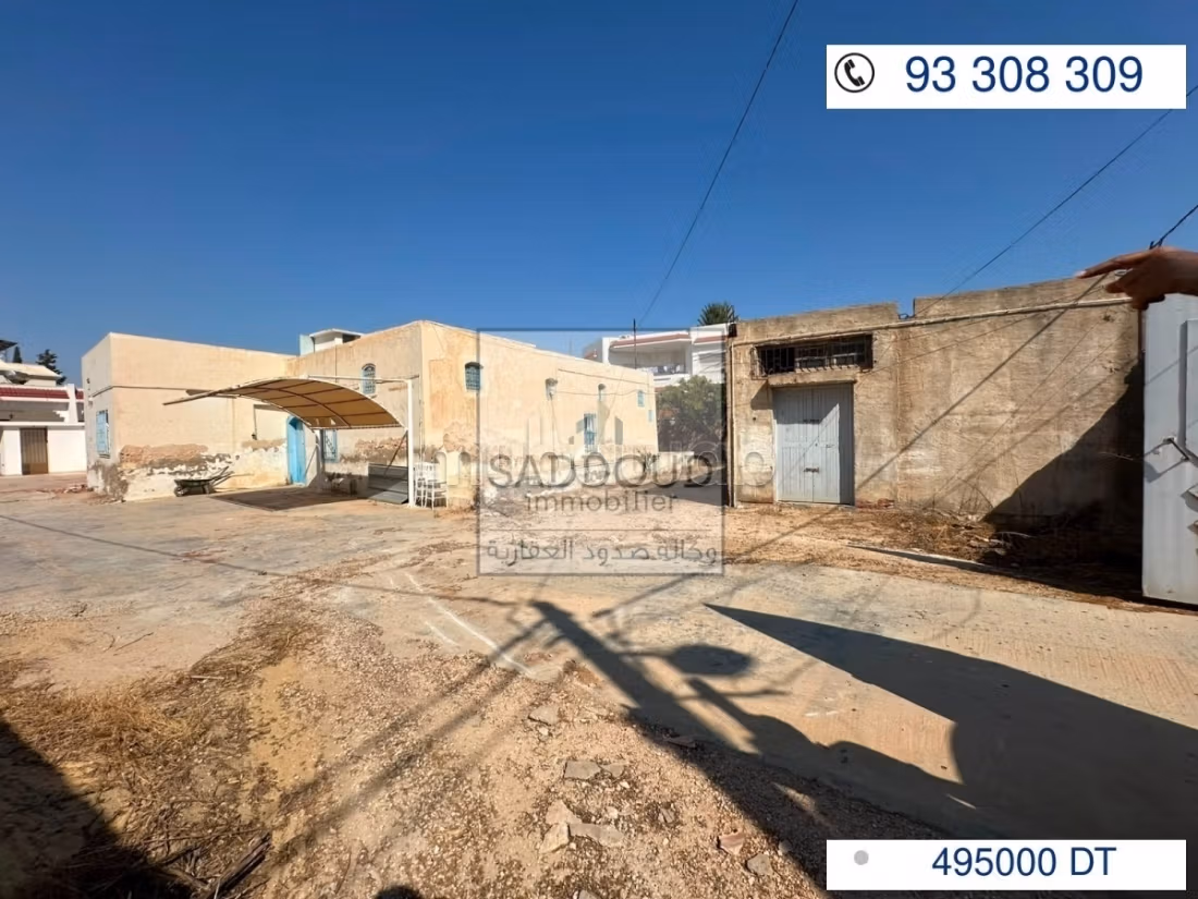 Terreno con villa in vendita Route de Gremda km 4