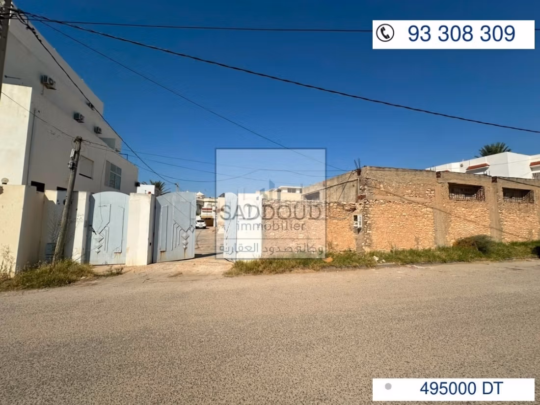 Terreno con villa in vendita Route de Gremda km 4