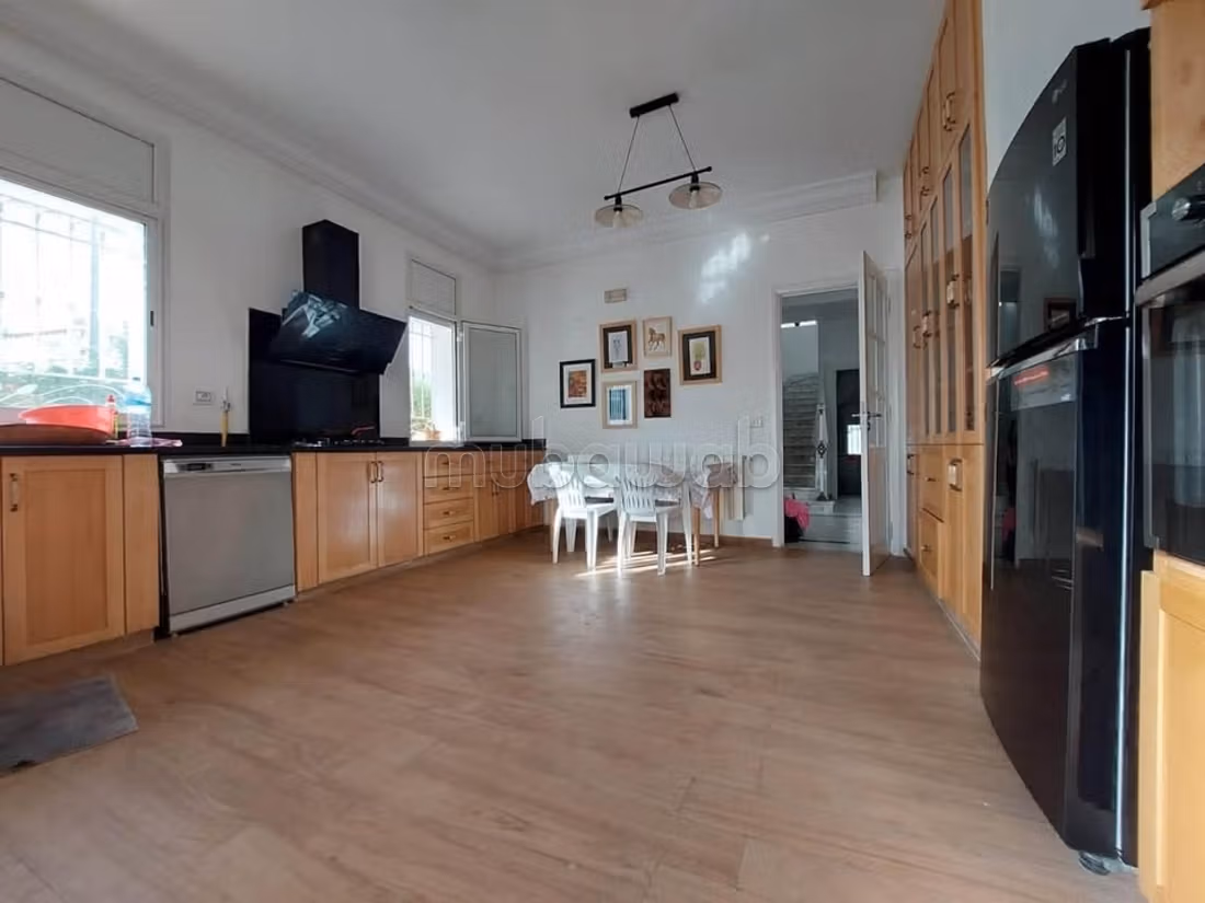 Villa s6 con grande giardino a Jardin Laouina