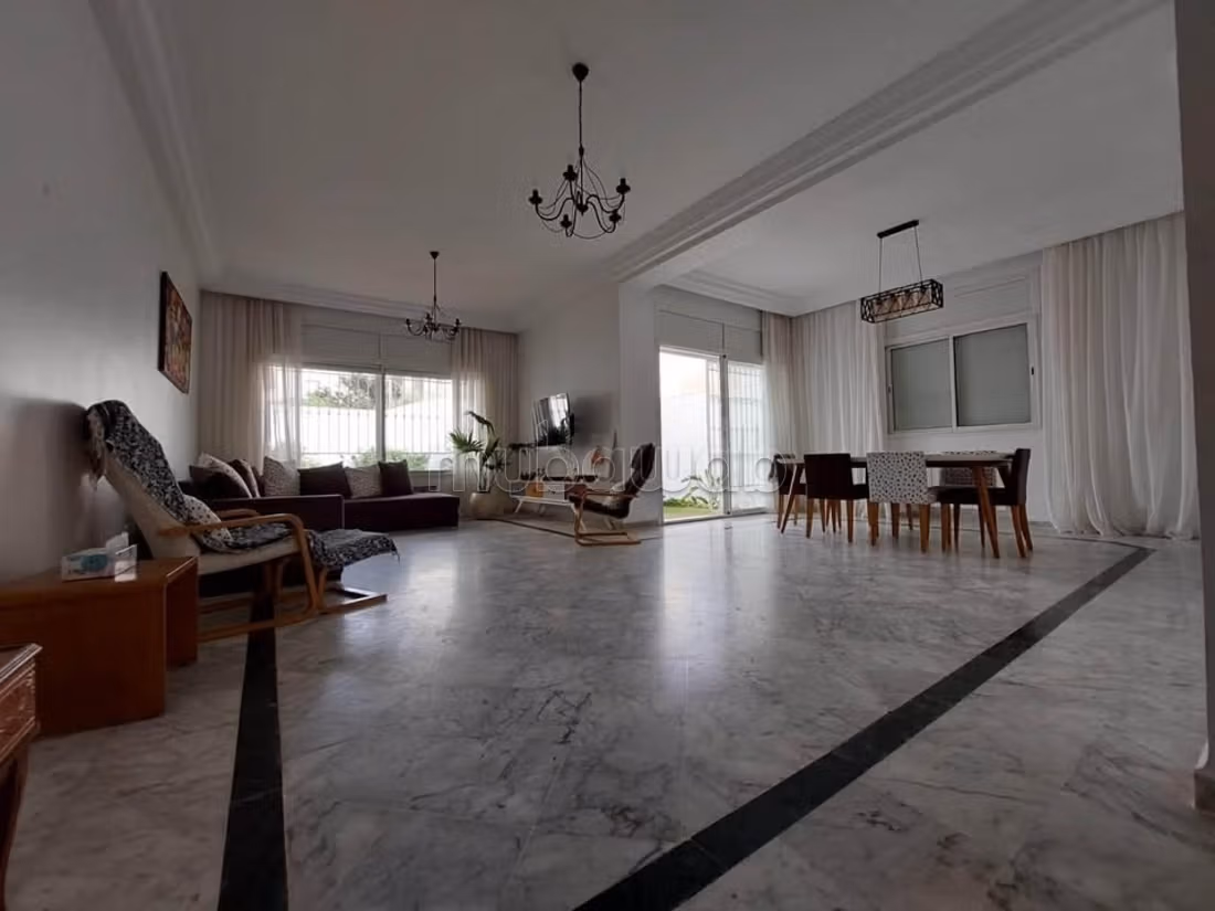 Villa s6 con grande giardino a Jardin Laouina