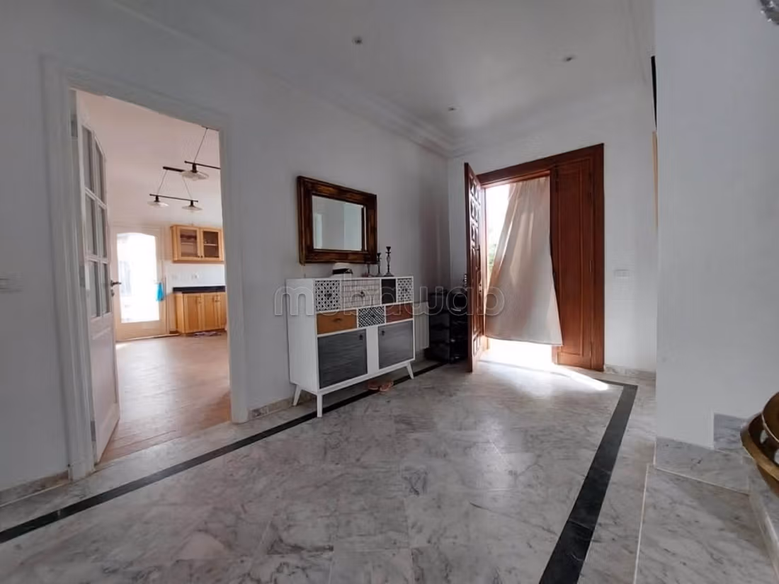 Villa s6 con grande giardino a Jardin Laouina