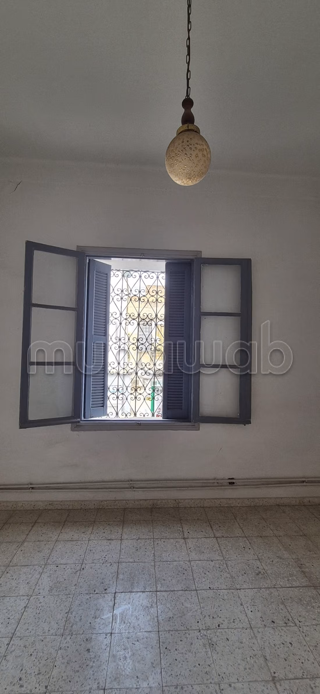 Traditional style house for artisanal use