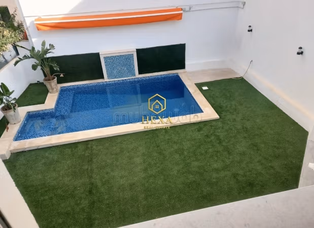 Modern S4 villa with pool at Lac2