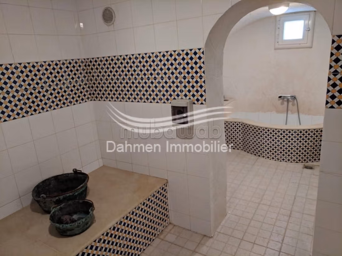 In Vendita - Villa in Stile Americano a Monastir