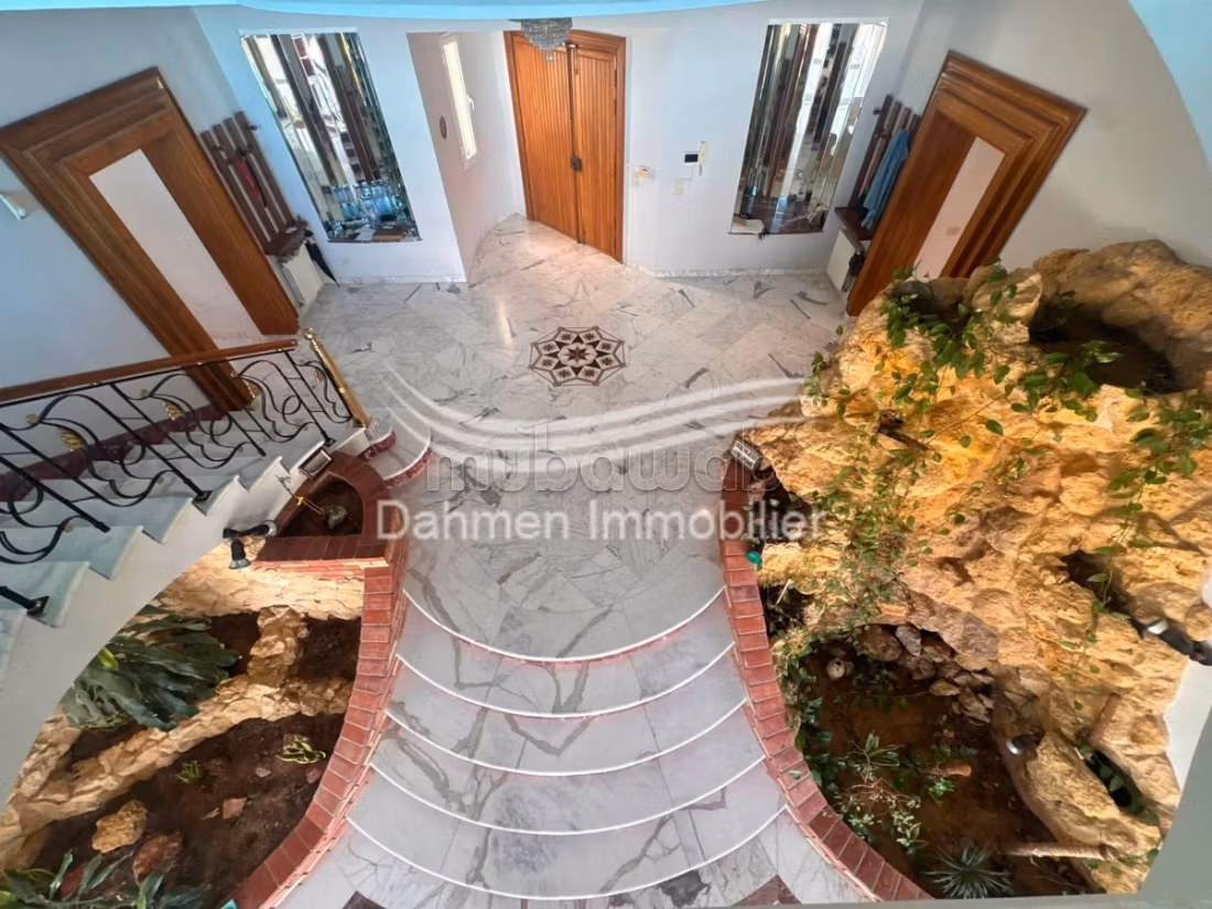 In Vendita - Villa in Stile Americano a Monastir