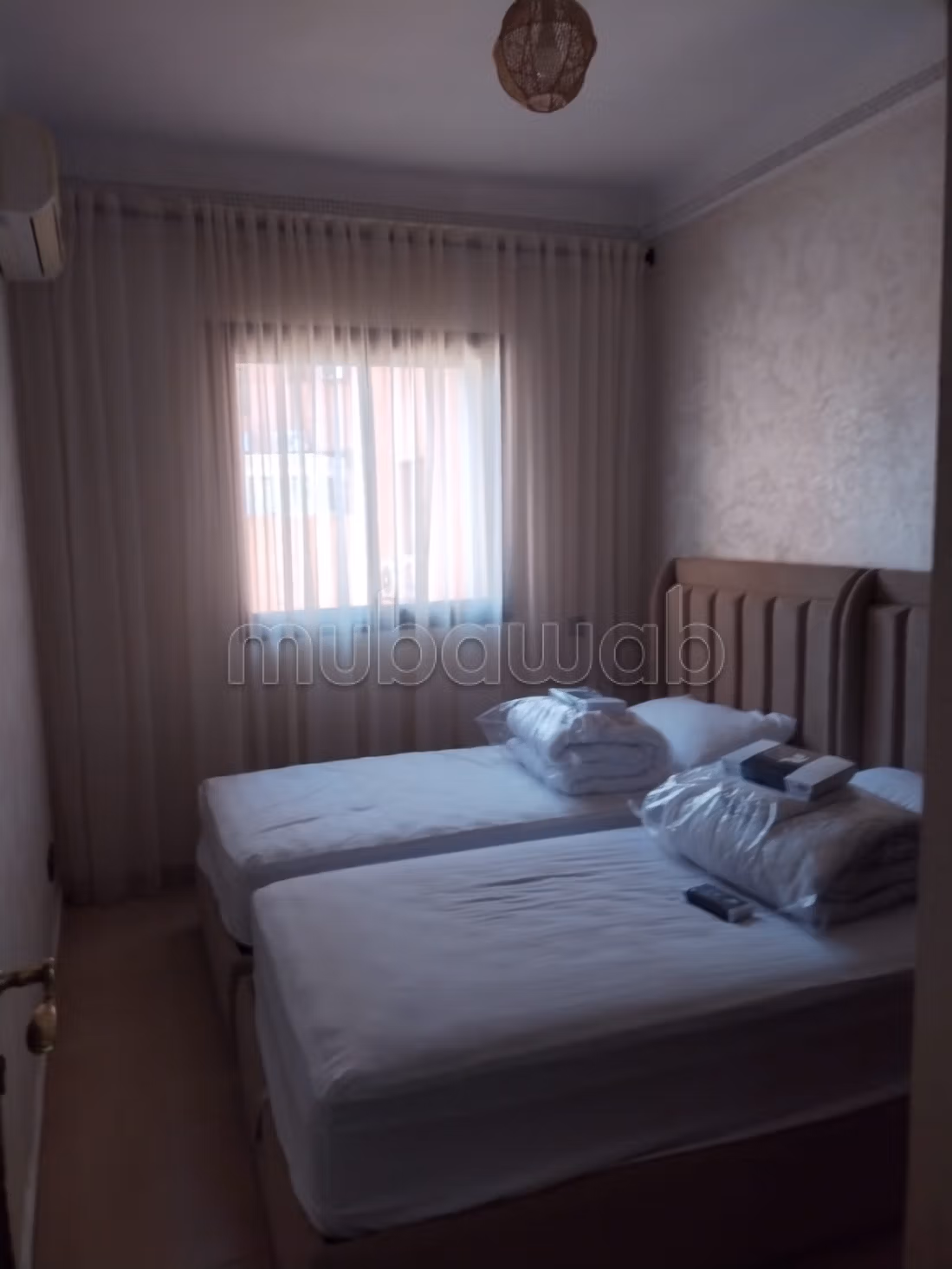 Louez cet appartement à victor hugo. Surface totale 90 m². Meublé — 3