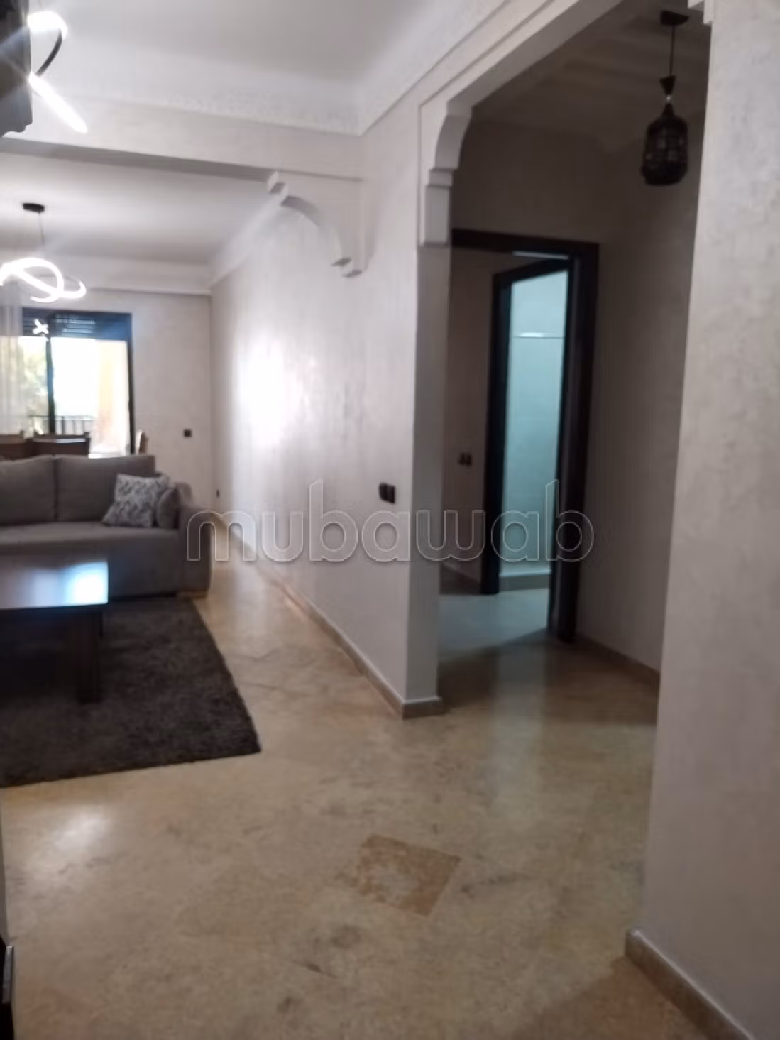 Louez cet appartement à victor hugo. Surface totale 90 m². Meublé — 4