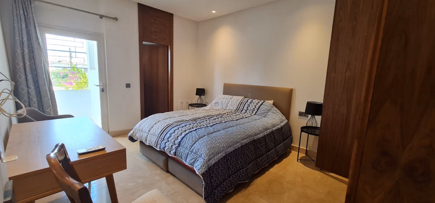 Villa Arredata con Piscina – Quartiere Val d'Anfa