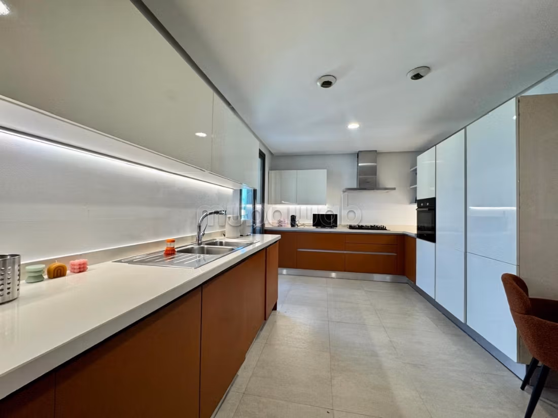 Appartement 280 m² à Casablanca Marina — 16