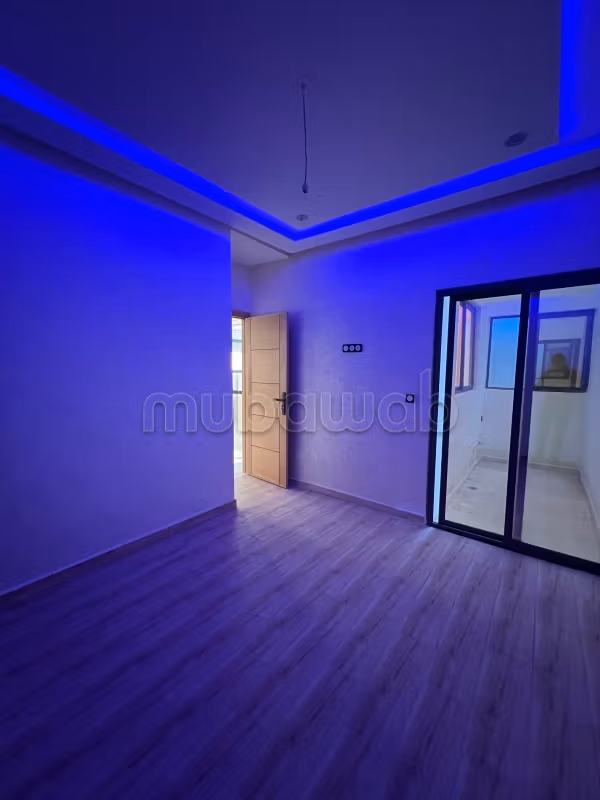 Bel appartement à vendre à Marjane. 2 pièces. Meublé
