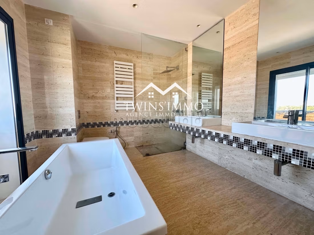 S4 Apartment at Berges du Lac 2