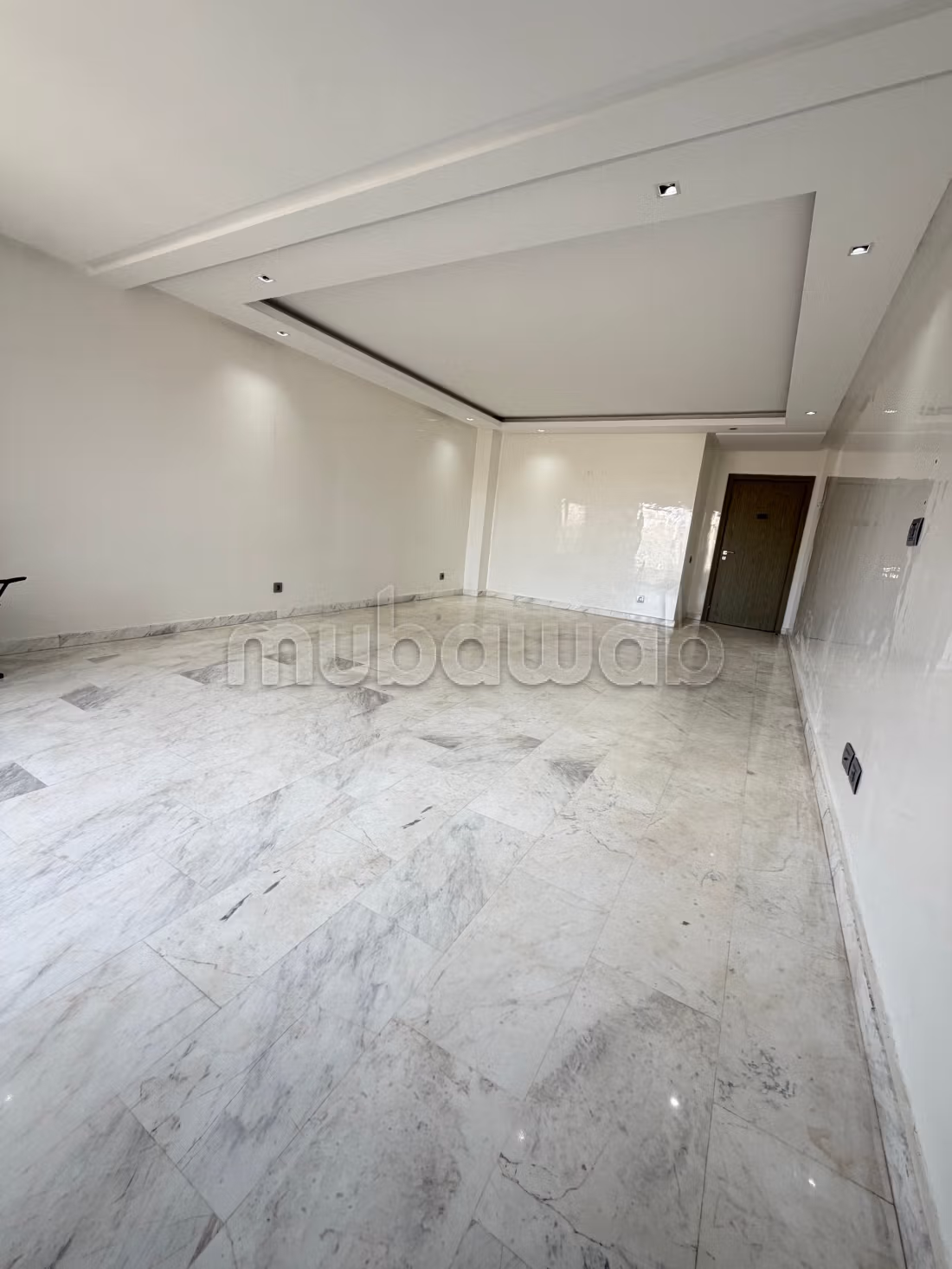 Appartement à louer à Ferme Bretonne Hay Arraha.
Superficie 110 m².
Parking et ascenseur