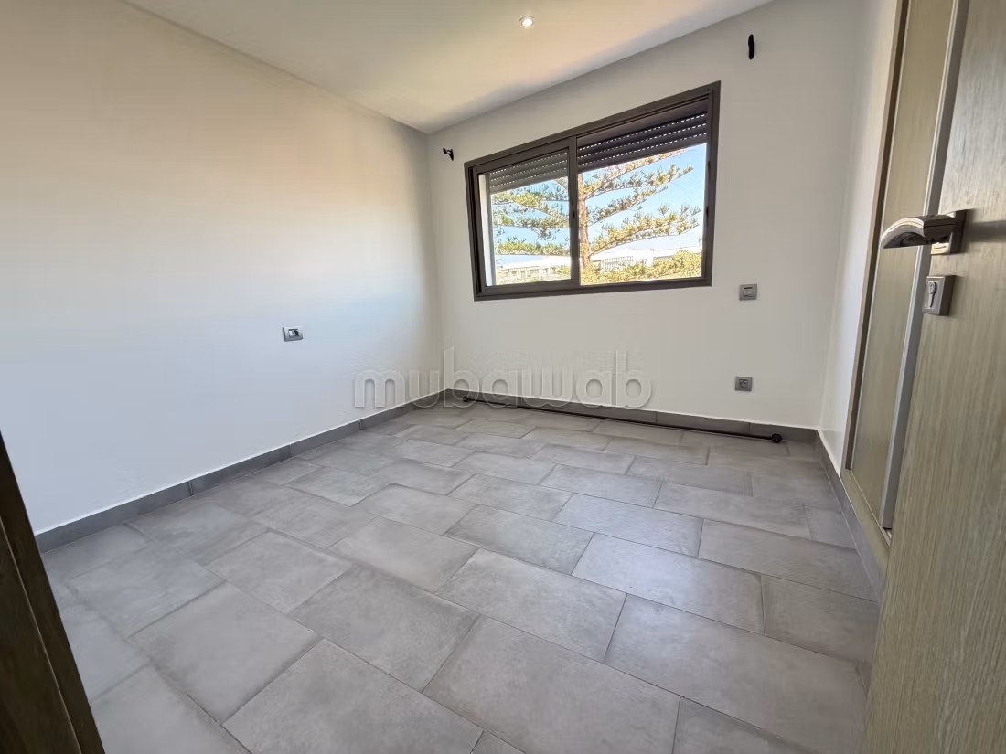 Appartement à louer à Ferme Bretonne Hay Arraha.
Superficie 110 m².
Parking et ascenseur — 6