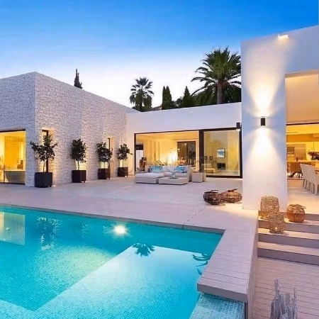 Villa with a Pool for Rent in Gammarth Supérieur