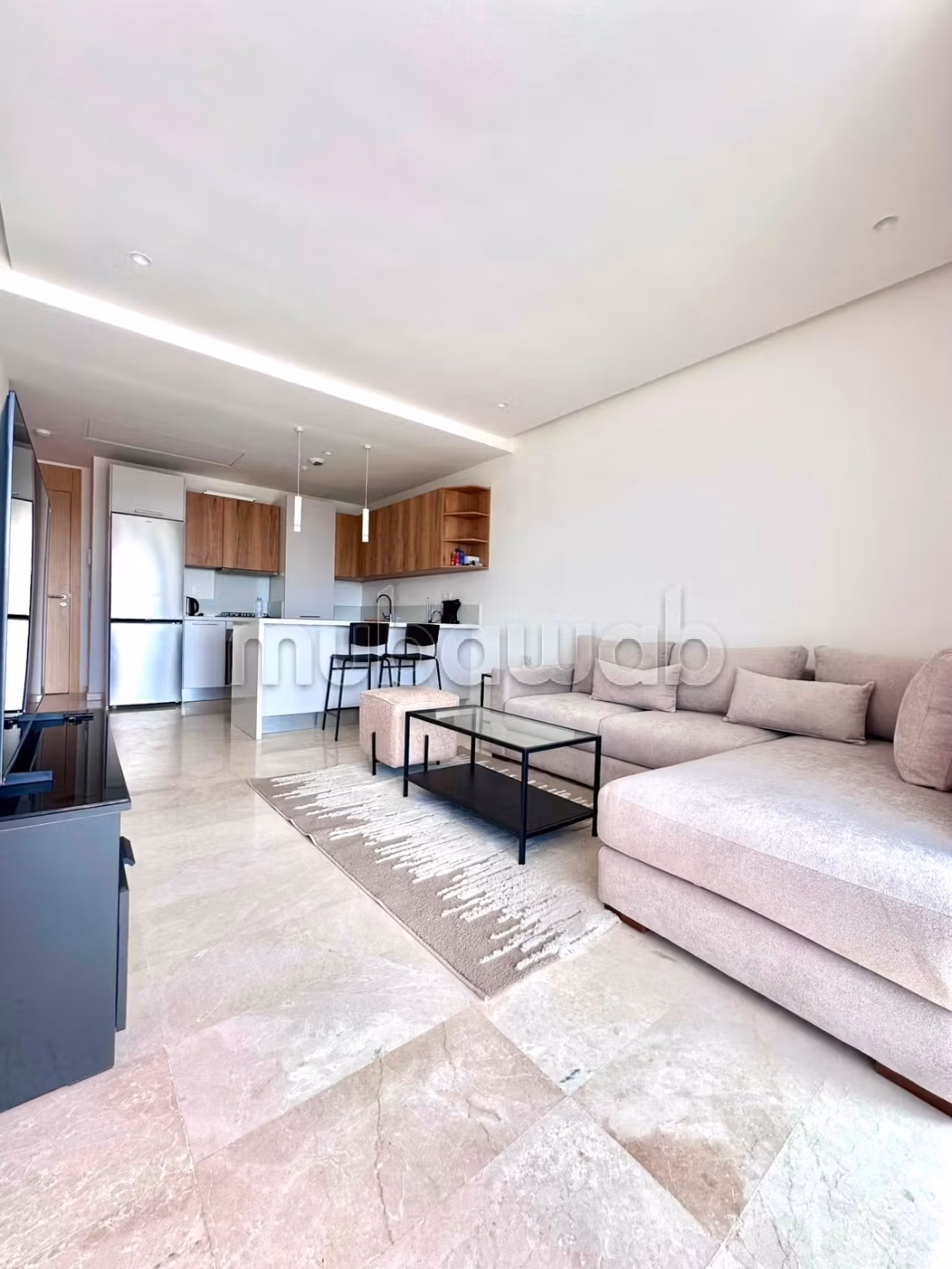 Superbe studio meublé avec terrasse — 2