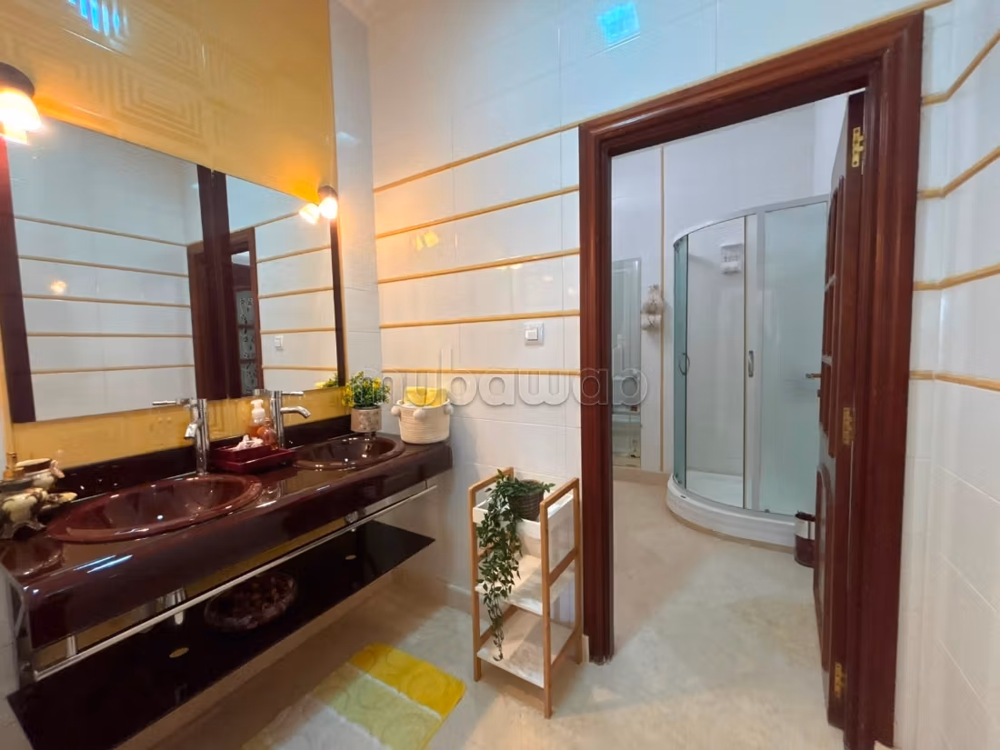 Furnished Villa with Panoramic Sea View – Mnar