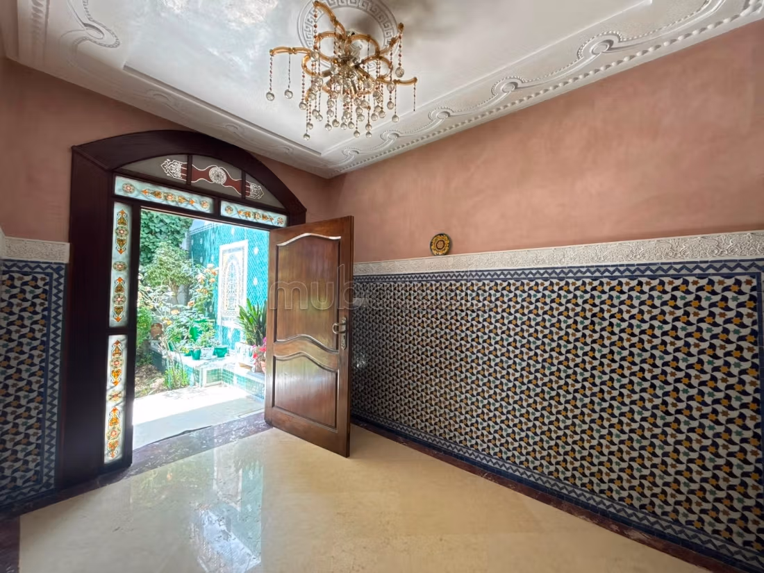 Furnished Villa with Panoramic Sea View – Mnar
