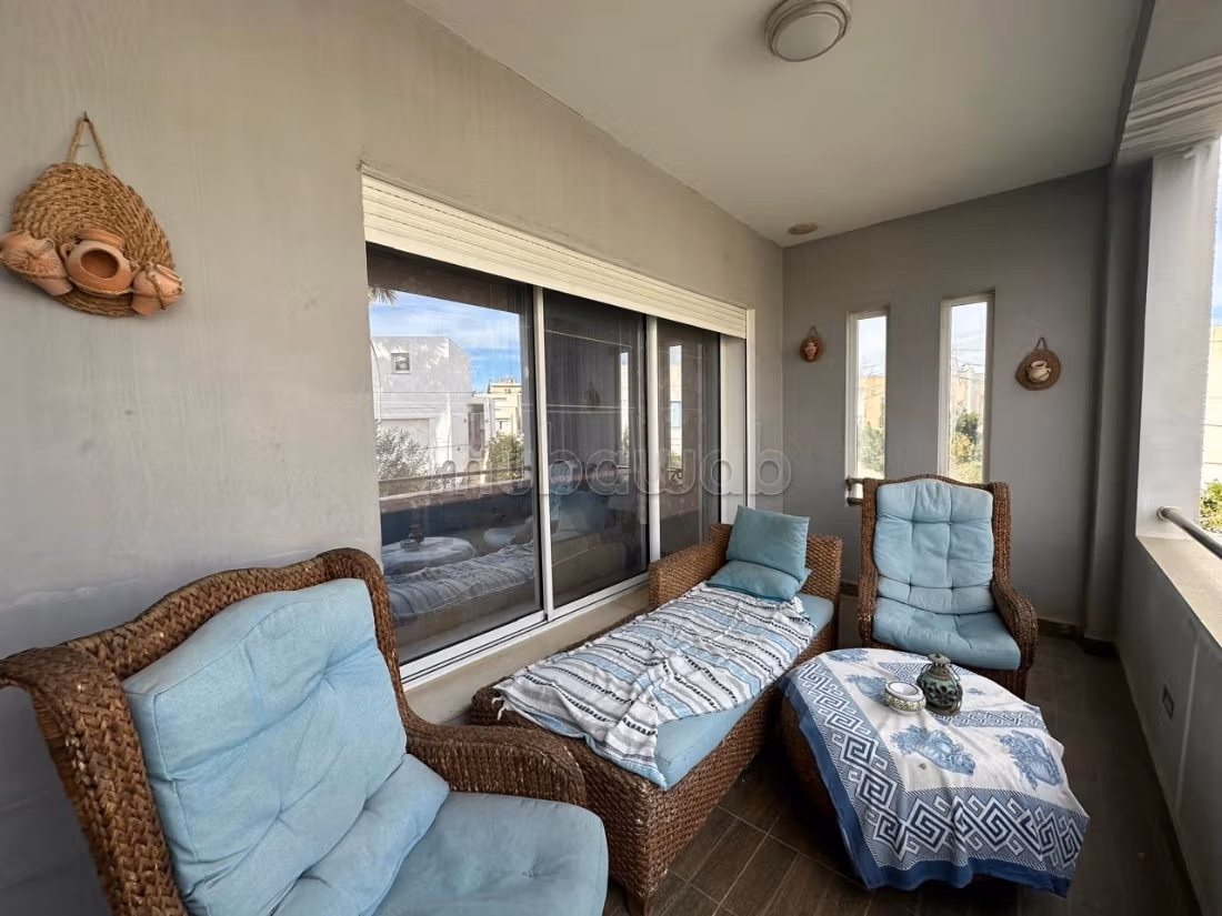 A vendre un duplex S4 à Cité Ennozha