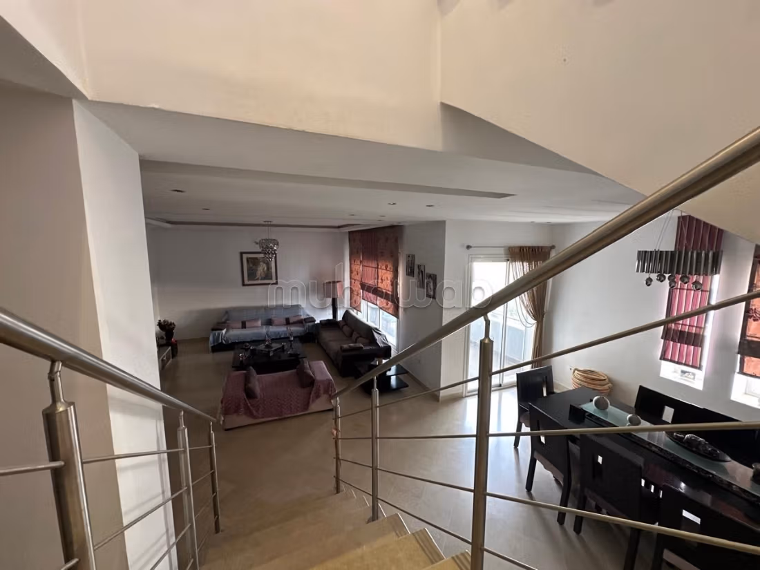 A vendre un duplex S4 à Cité Ennozha