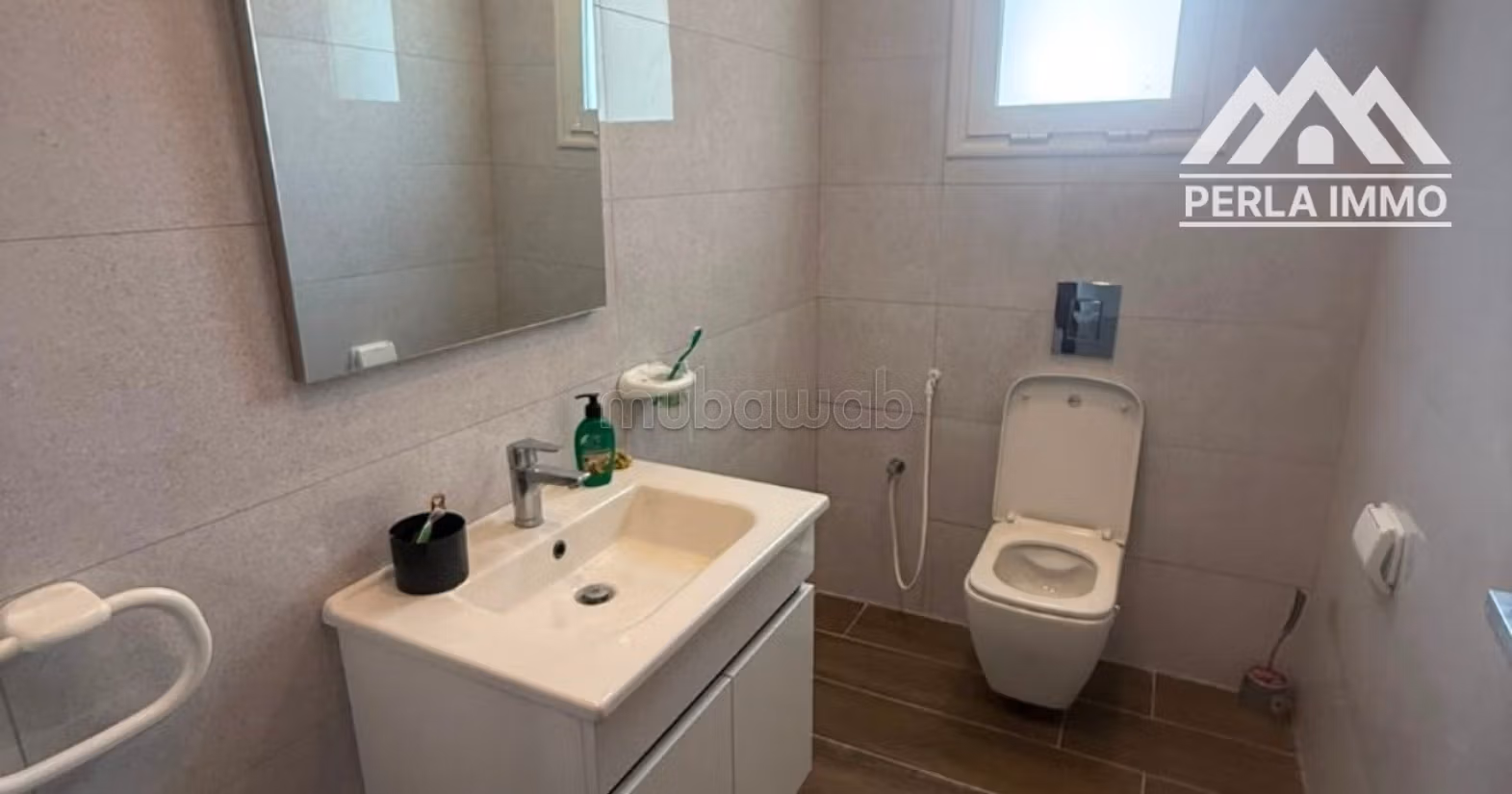 A vendre un appartement s2 à la Soukra