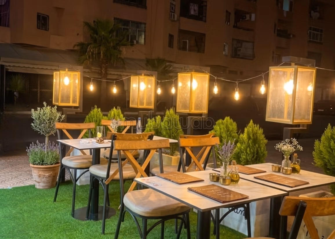 Turnkey Snack Restaurant Te Huur LOM26103