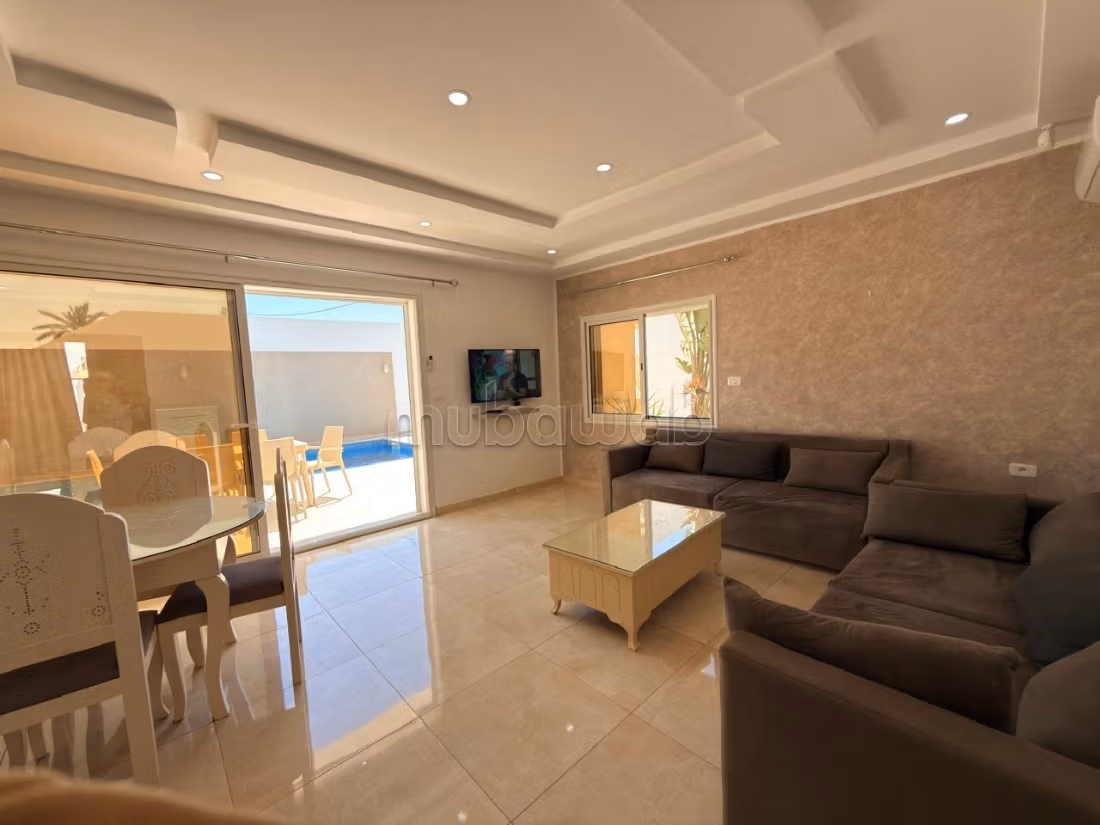 Location annuelle villa piscine tezdaine