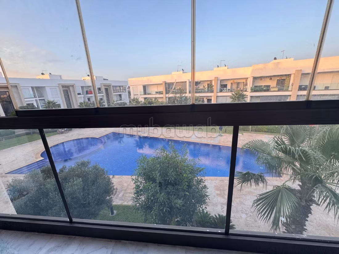 Stupenda appartamento arredato in vendita a Blue Water House a Dar Bouazza. 2 stanze. Ben arredato