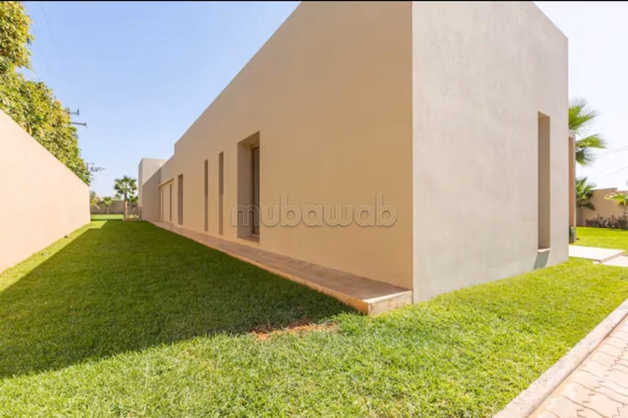 Villa de luxe meublée à louer avec sous location