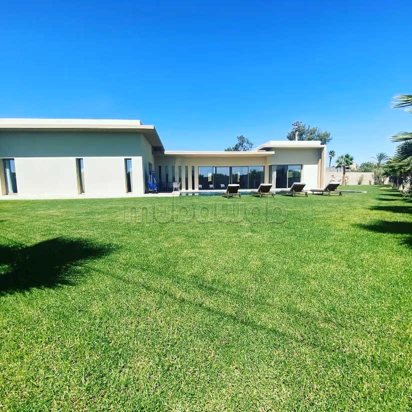 Villa de luxe meublée à louer avec sous location