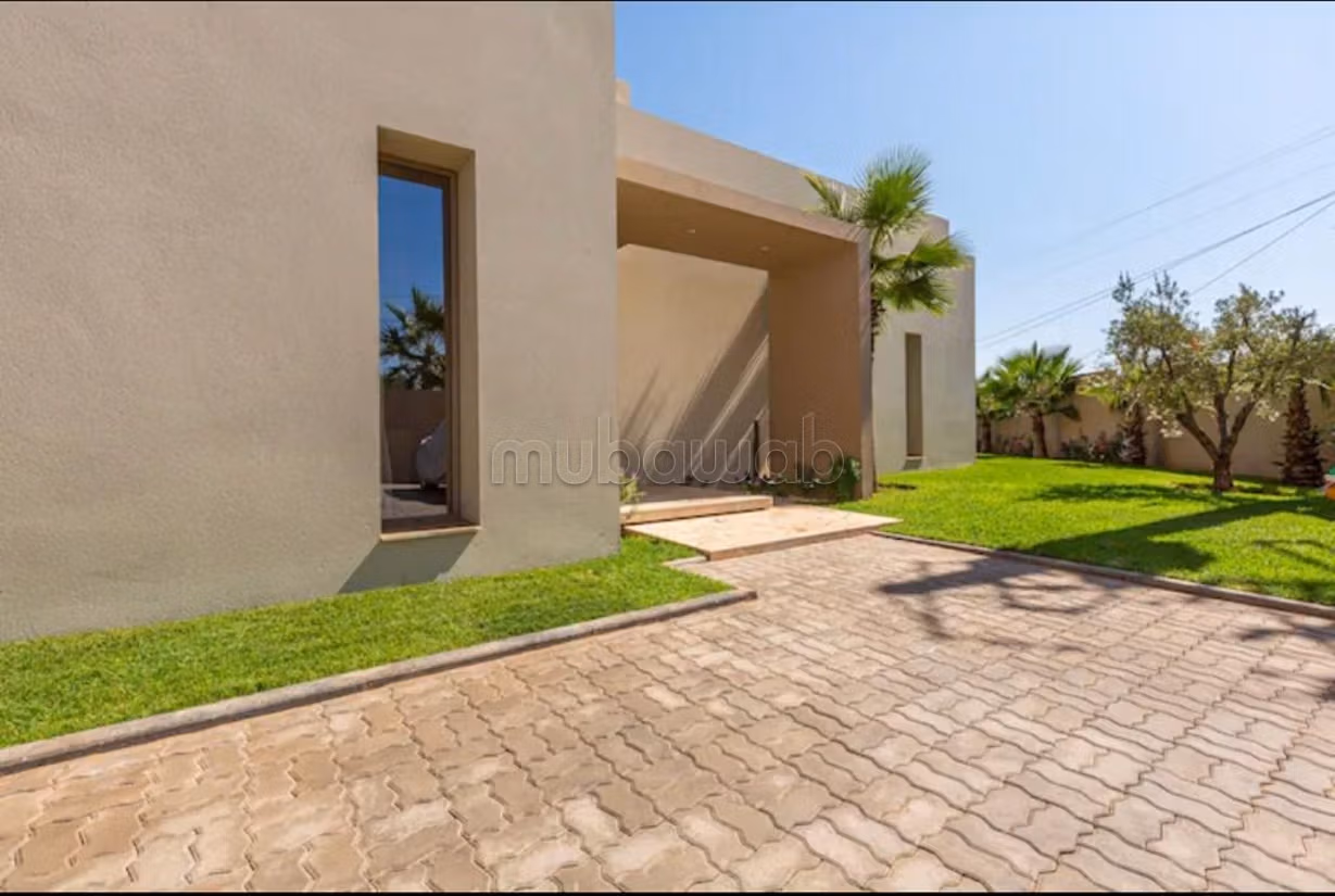 Villa de luxe meublée à louer avec sous location