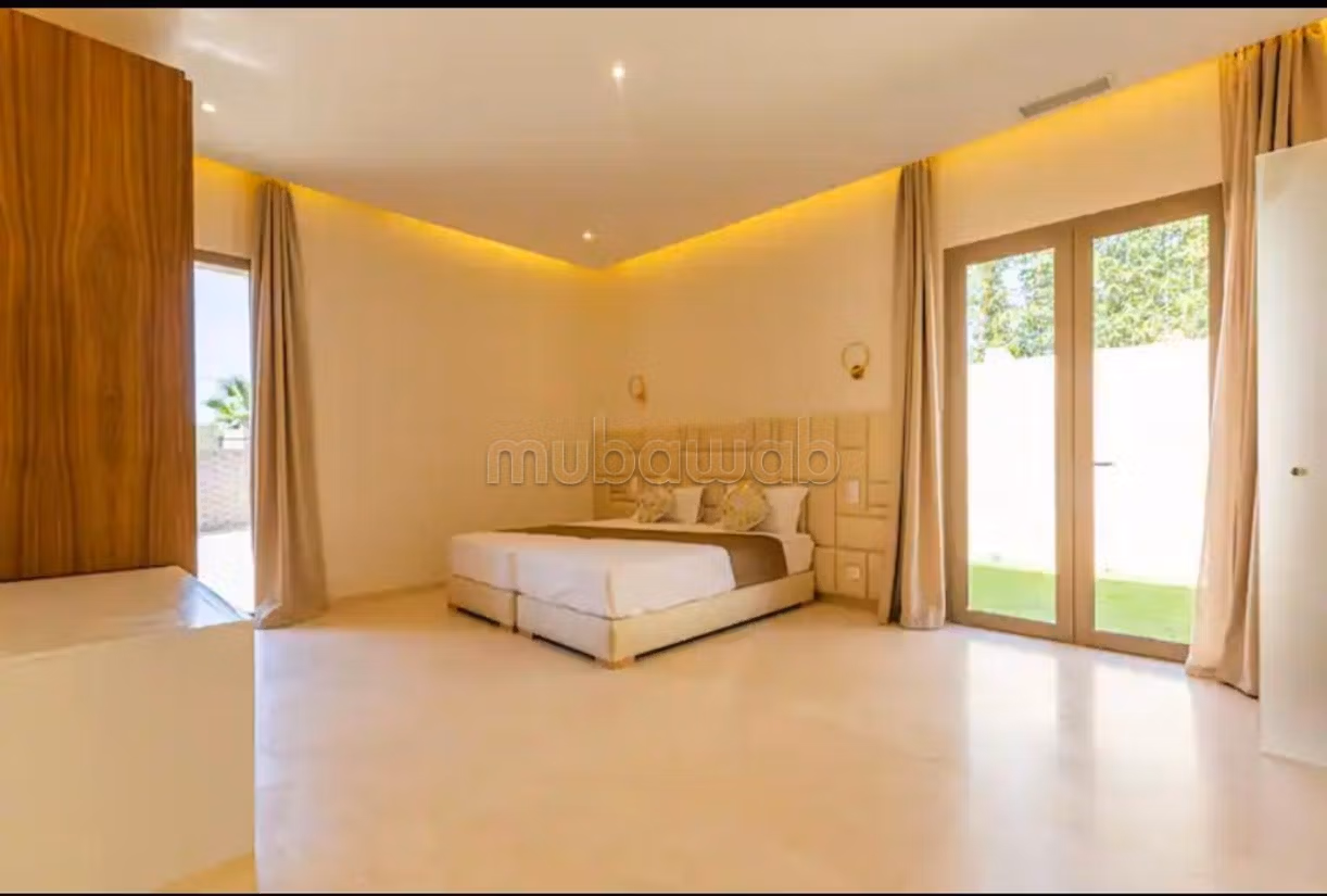 Villa de luxe meublée à louer avec sous location
