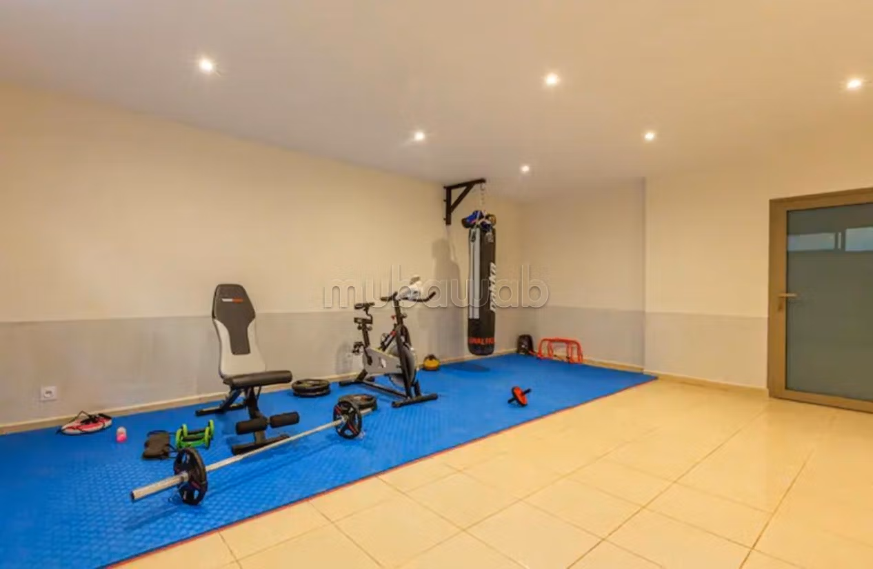 Villa de luxe meublée à louer avec sous location
