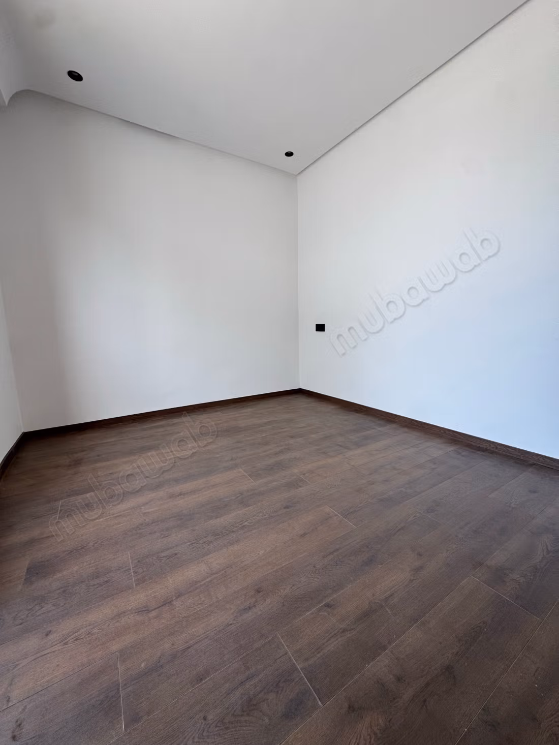 Luxe studio te koop in Palmier. 1 mooie kamer. Veilige deur, traditionele Marokkaanse woonkamer