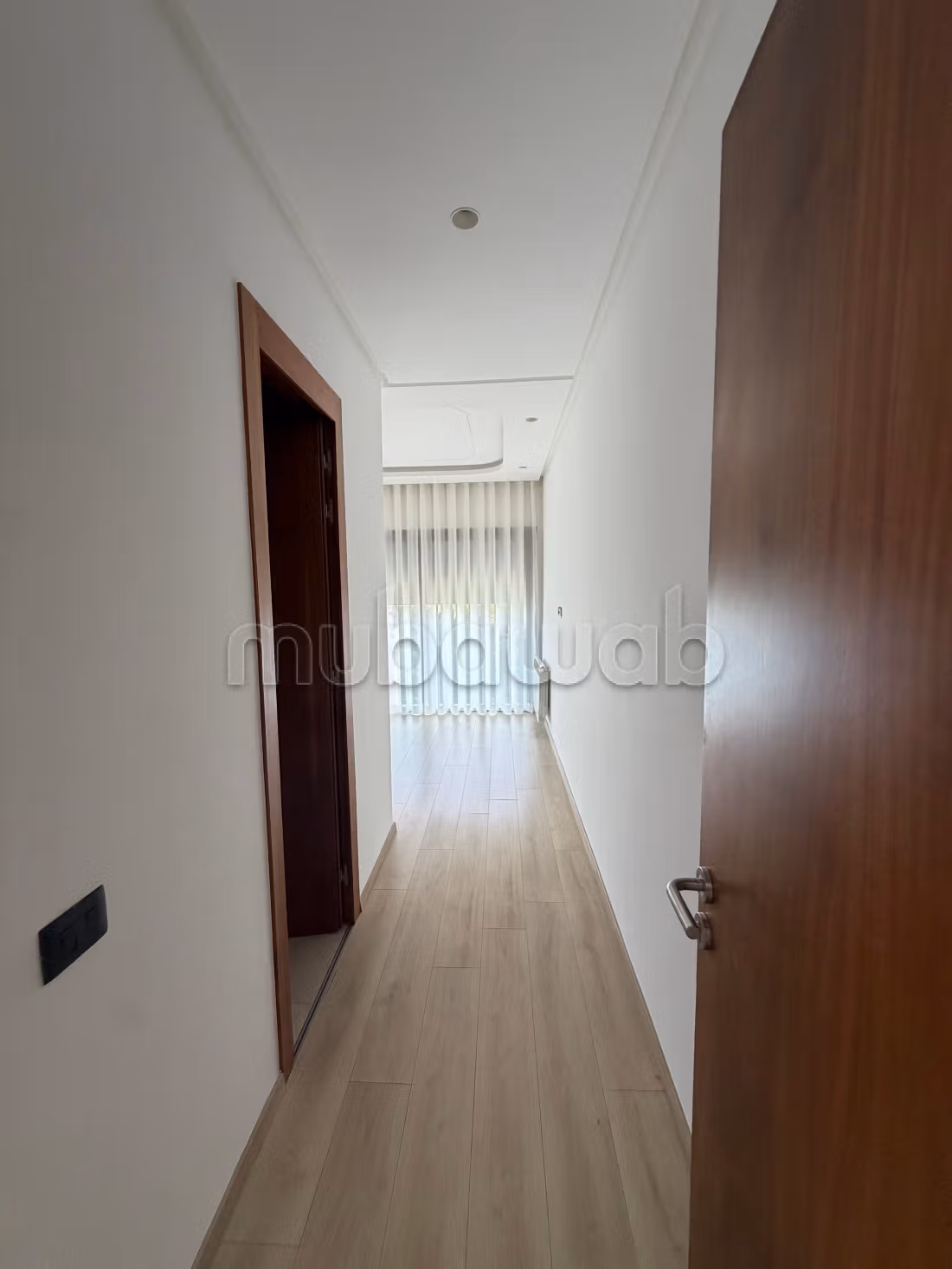 Superba villa in affitto a Dar Bouazza. 9 ampie stanze. Piscina e camino
