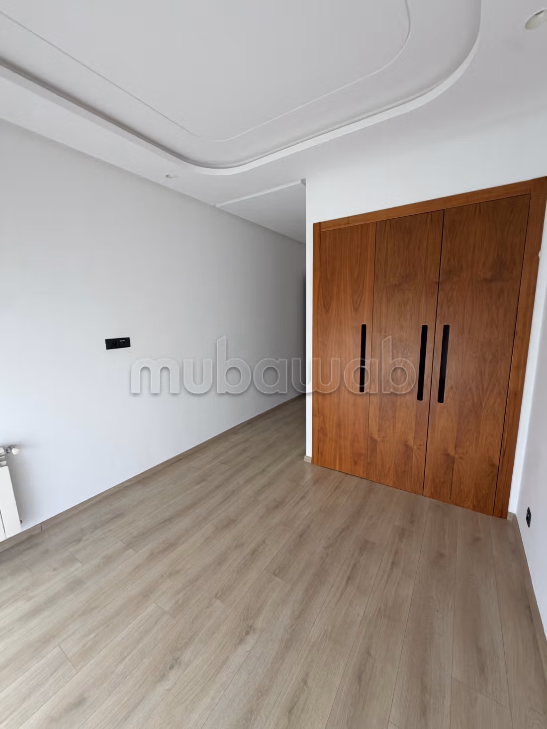 Superba villa in affitto a Dar Bouazza. 9 ampie stanze. Piscina e camino