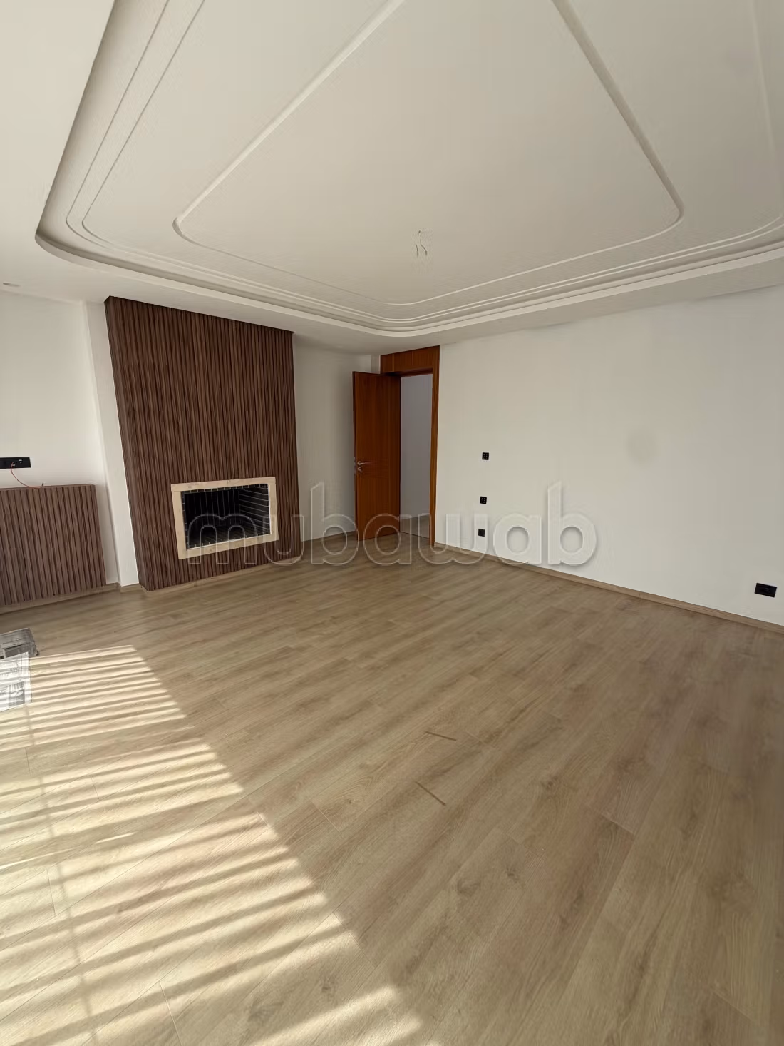 Superba villa in affitto a Dar Bouazza. 9 ampie stanze. Piscina e camino